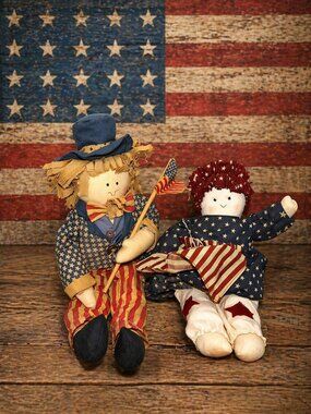 Vintage Americana Patriotic Dolls Set Country Folk Art Stars & Stripes Decor